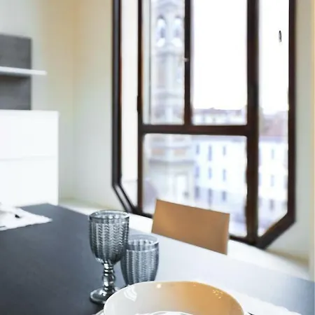 فندق مبيت وإفطار Duomo Luxury *
